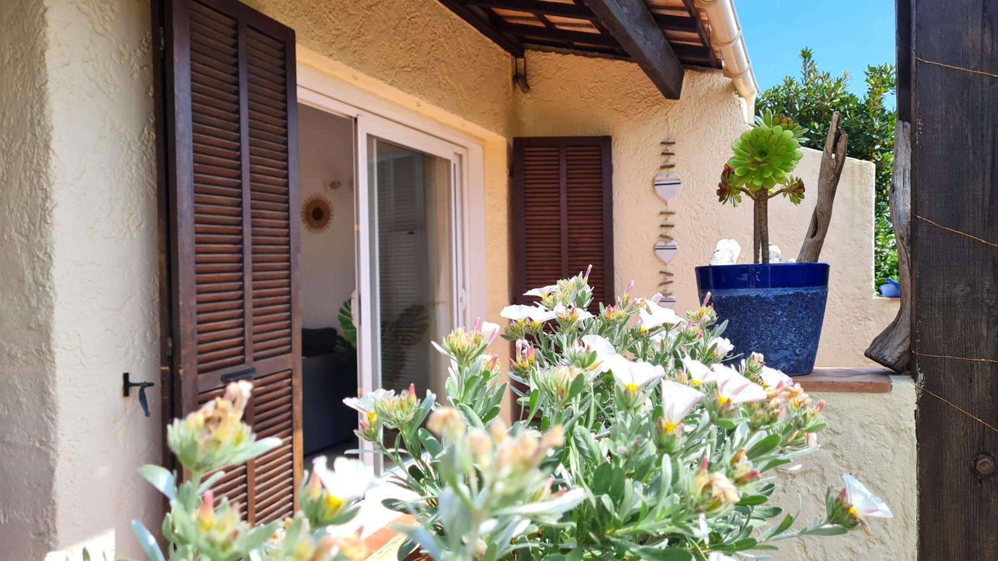Bel Appartement Renove, Avec Terrasse Et Piscine La Croix-Valmer Exterior foto